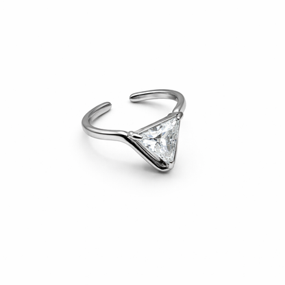 Anello triangolo zirconia