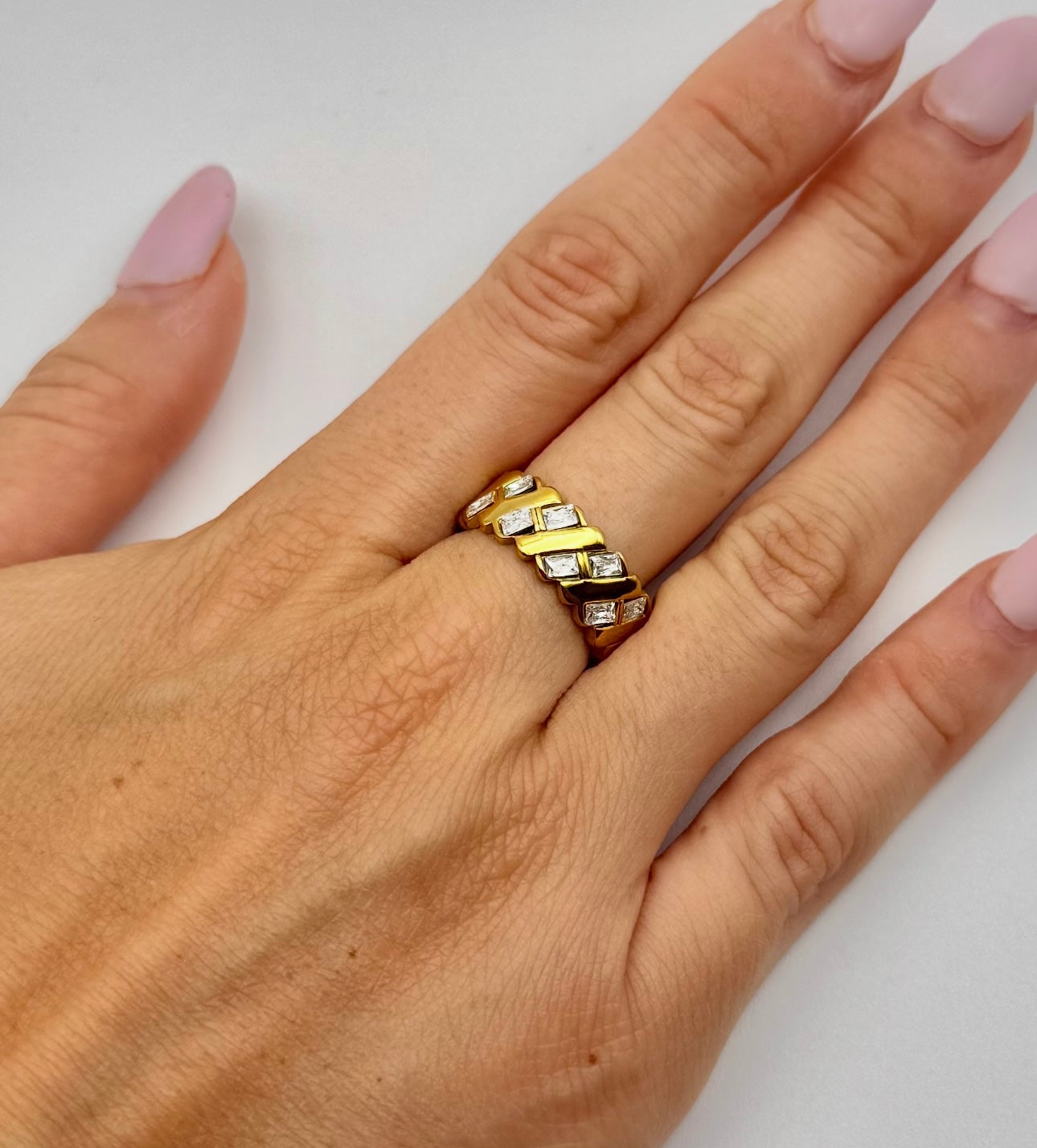 Anello Eryah