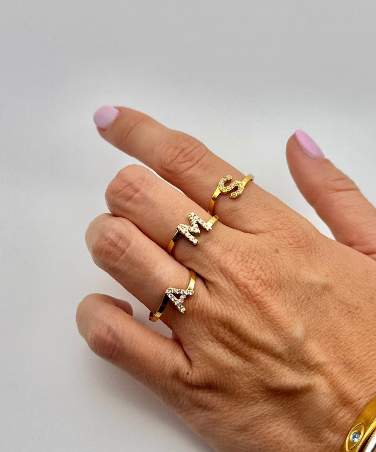 Anello mini lettere