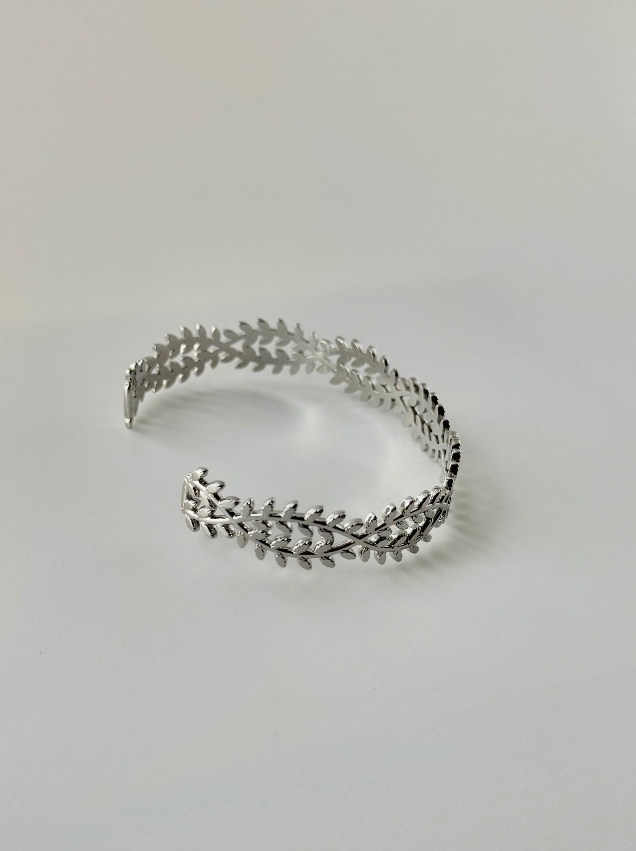 Bracciale rigido spina