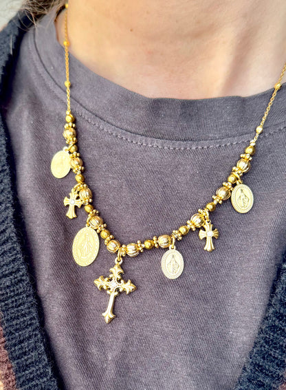 Collana Holy