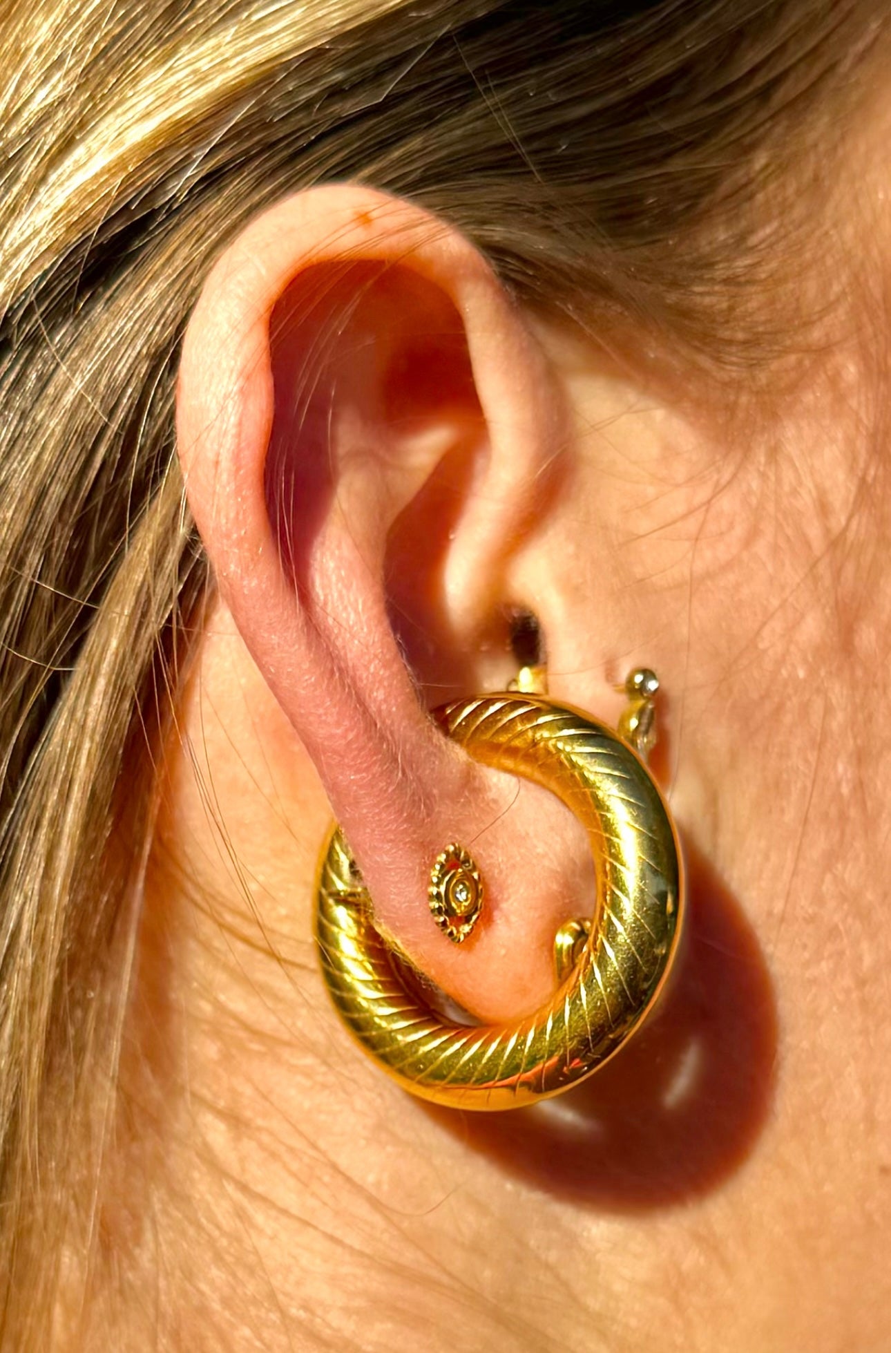 Ear Cuff Hole