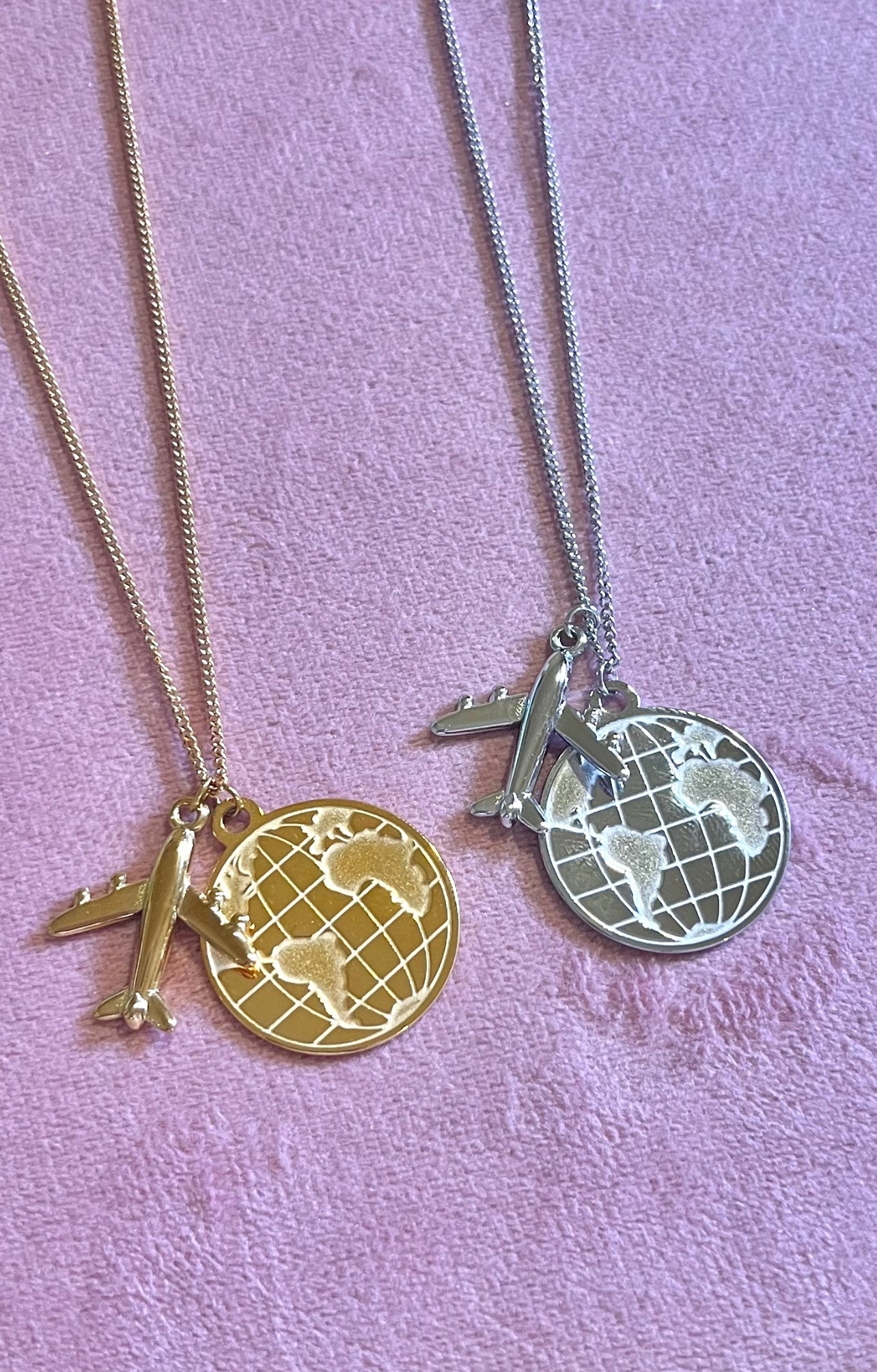 Collana world