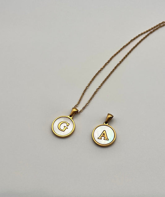 Collana letter chic