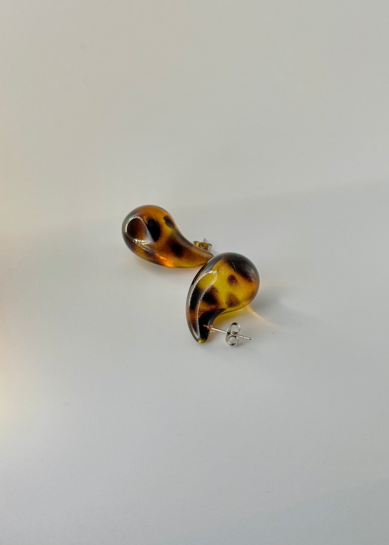 Orecchini goccia Leo